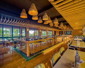 The Grand Resort - Igatpuri - Restaurante