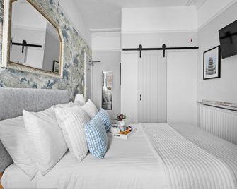 Sandway House - Torquay