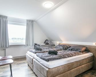 Bij de Buren - Oploo - Habitación