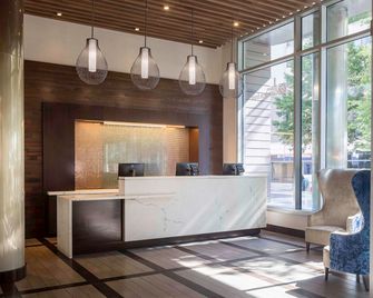 Hilton Garden Inn Washington DC/Georgetown Area - וושינגטון די.סי - דלפק קבלה