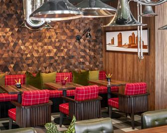 جرادويت باي هيلتون كولومبوس - كولومبوس (اوهايو) - مطعم