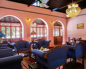 Chiramel Residency - קוצ'י - טרקלין