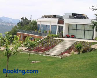 Vale de Campos - Penafiel - Gebouw