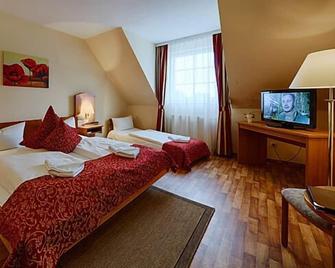 Hotel Auerhahn - Masserberg - Bedroom