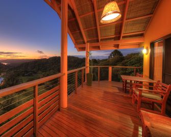 Maleny Tropical Retreat Balinese B&B - Maleny - Balcón