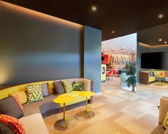 Holiday Inn Express Brisbane Central By IHG - Brisbane - Reception