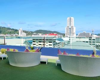 Sira Grande Hotel & Spa - Patong - Balcony