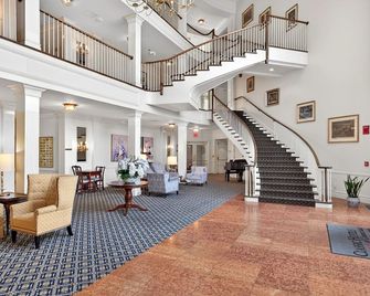 Avon Old Farms Hotel - Avon - Lobby