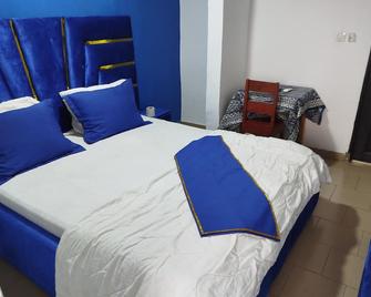 Hôtel Famigni - Douala - Bedroom
