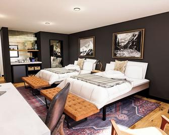 Gravity Haus Big Sky - Big Sky - Bedroom