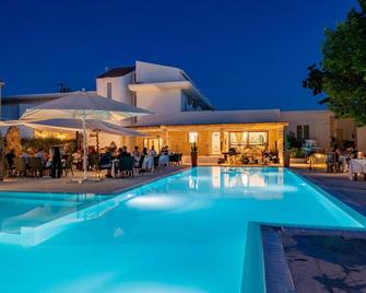 Hotel Le Mimose - San Teodoro - Pool