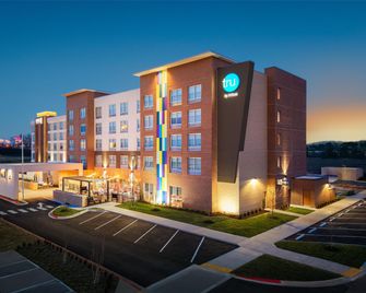Home2 Suites by Hilton Spring Hill - Spring Hill - Edificio