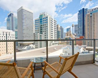 Zara Tower Serviced Apartments - Sydney - Balcony