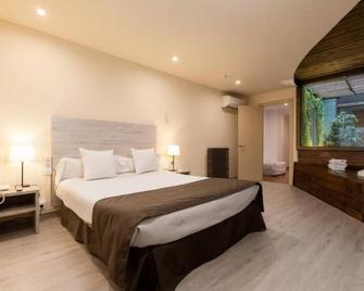 Apartamentos DV - Barcelona - Bedroom
