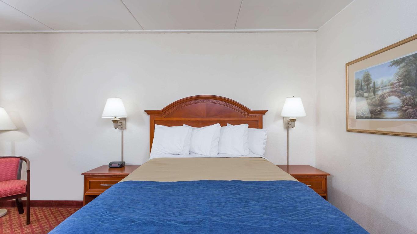 Days Inn by Wyndham Winston Salem North