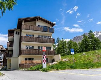 Helles, Chalet-Stil Apartment mit Allalinblick - Saas-Fee - Building