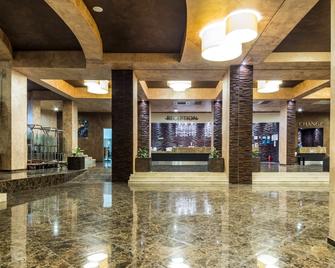 lti Dolce Vita Sunshine Resort - Golden Sands - Lobby