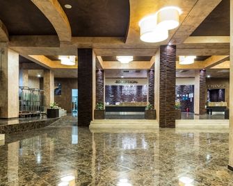 lti Dolce Vita Sunshine Resort - Golden Sands - Lobby