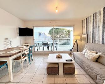 Charmant T2 à 50m de l'océan - Ploemeur - Living room