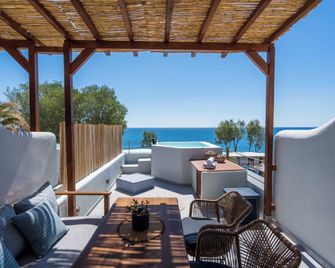 Elixir Del Mar on the Beach - Kamari