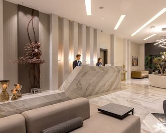 ユニークライフスタイルホテル - クシャダス - ロビー