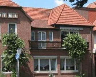 Röhrs Gasthof - Hellwege - Будівля