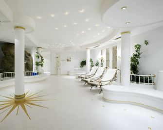 Hotel Sonnenburg - Lech am Arlberg - Resepsjon