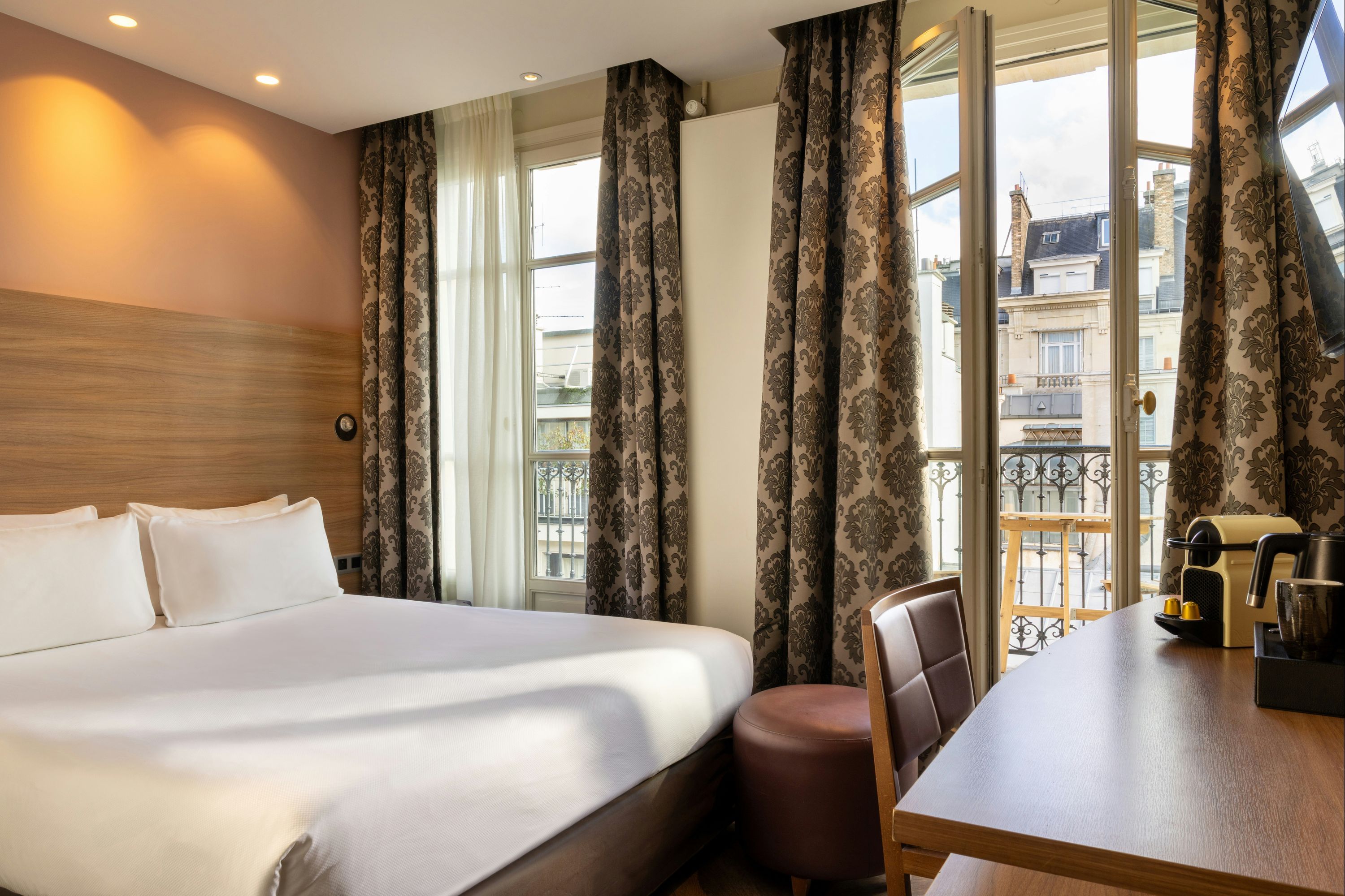 هوتل دي سيفين