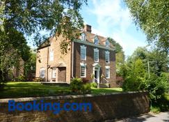 Calcutts House - Telford - Edifício