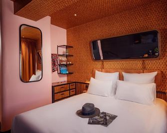 דייב לוינסקי מבית מלונות בראון - תל אביב - חדר שינה