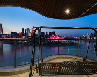 Baihong Drone Show River Merge View Suite -Hongyacave - Chongqing - Balcony
