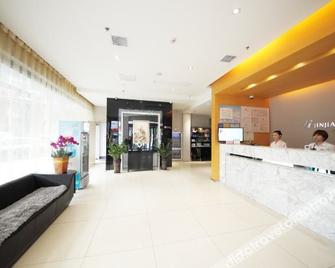 Jinjiang Inn - Yichang - Front desk