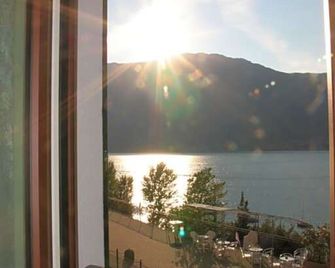 El Doorado - Dorio - Balcón