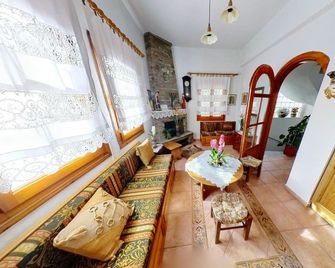 Catherine Portaria Guest House - Portaria - Sufragerie