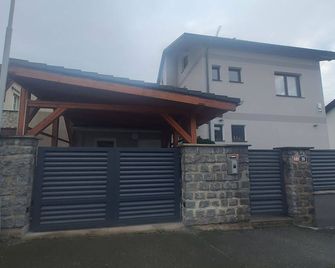 Vu's Home-apartmán Junior 40m2 - Prague - Bâtiment