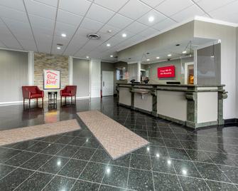 Red Roof Inn Plus+ Newark Liberty Airport - Carteret - Carteret - Reception