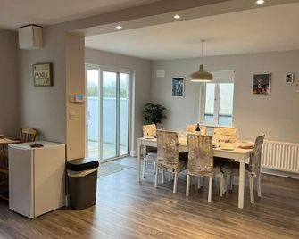 Bay Area House, Spiddal - Spiddal - Dining room