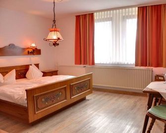Hotel Schwalenberger Malkasten - Schieder-Schwalenberg - Slaapkamer