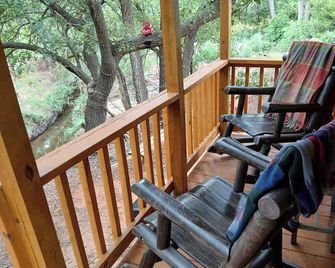 Corn Creek Cabin - A little slice of heaven! - Corn - Balcony