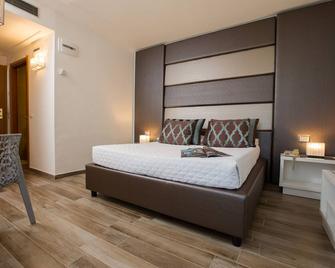 Hotel Toscana Ambassador - Poggibonsi - Schlafzimmer