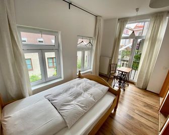Family Lorenz & Coffee House - Praga - Quarto