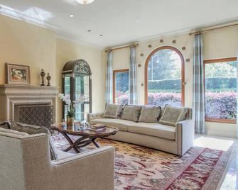 14+ million estate, 2.5 miles from Stanford - Atherton - Sala de estar