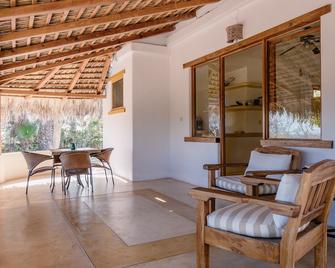 Villa Gardenia - Casa Cactus by the sea - Todos Santos - Patio