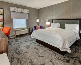 Hampton Inn Fresno Airport - Fresno - Bedroom