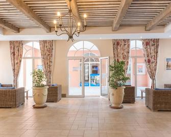 Village Pierre & Vacances Le Rouret - Grospierres - Lobby