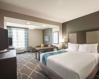 La Quinta Inn & Suites by Wyndham Tulsa Broken Arrow - Broken Arrow - Ložnice