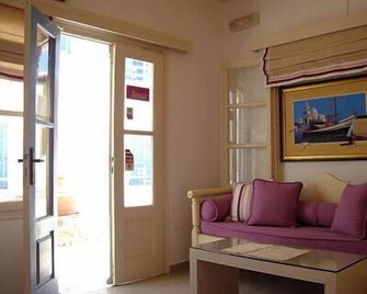 Magas Hotel - מיקונוס
