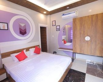 Mandav Hills Resort - Māndu - Bedroom