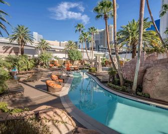 Stripviewsuites at Signature - Las Vegas - Pool