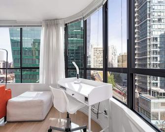Vacation Home Downtown Vancouver - Vancouver - Balcón